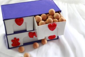 食器棚の臭いを効果的に掃除する方法は？