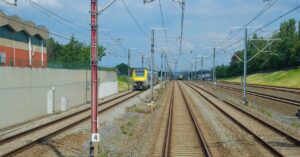 電車の臭いが気になるあなたへ、立ち位置による影響は？